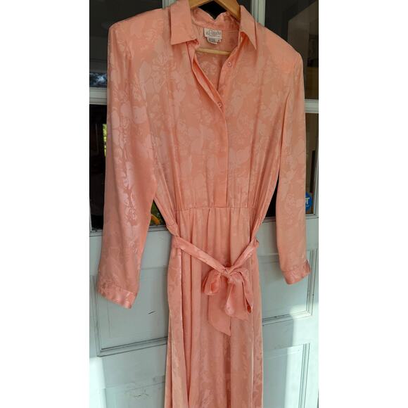 Vintage Silk Buttterfly Motif Dress (10) - Picture 2 of 6